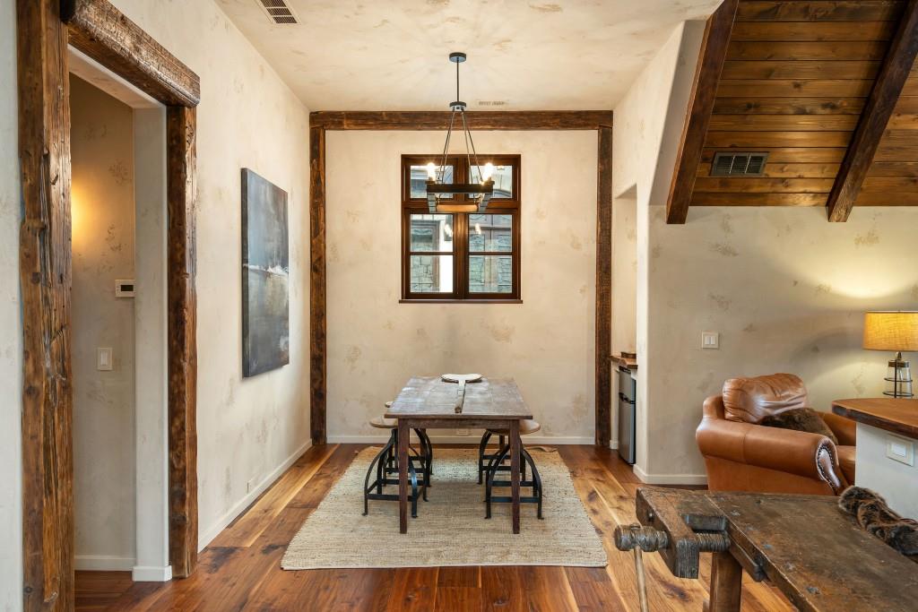 550 Blue Heron Way Milton, GA 30004 - Photo 85 of 108 a living room with furniture and a window