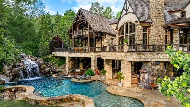 $8,995,000 | 550 Blue Heron Way, Milton, GA 30004