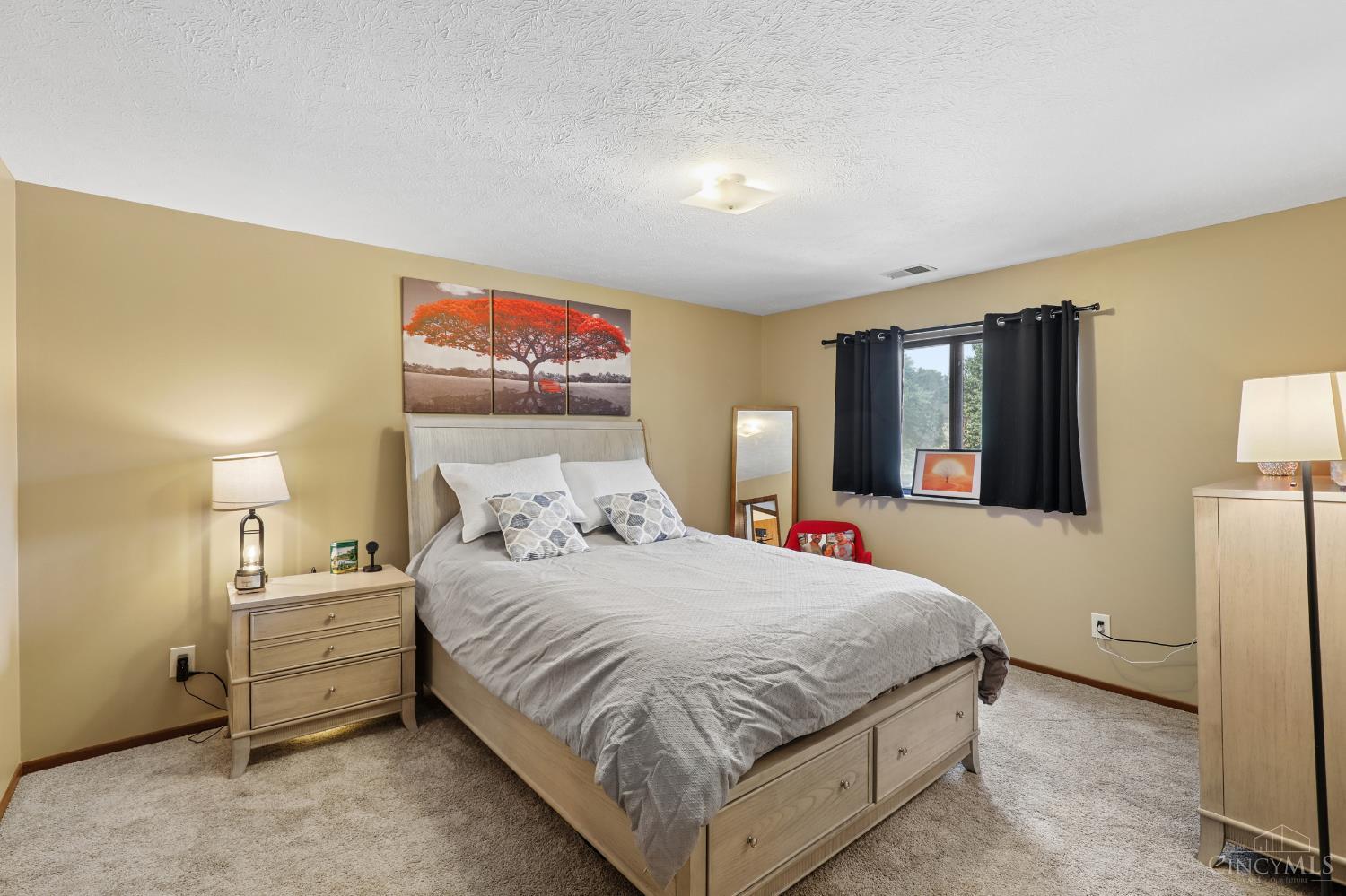 539 Davis Road, Unit 8 Cincinnati, OH 45255 - Photo 21 of 29