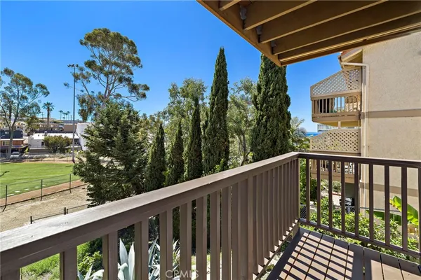 $1,399,000 | 158 Calle Redondel, San Clemente, CA 92672