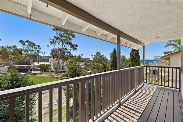 $1,399,000 | 158 Calle Redondel, San Clemente, CA 92672