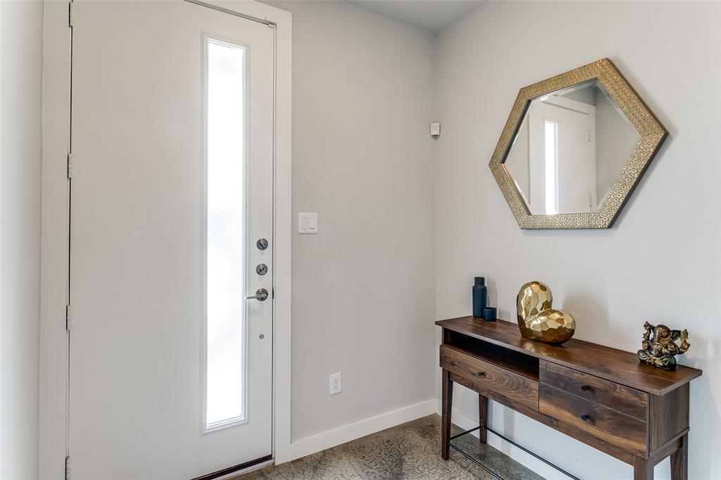 2220 Rook Drive Dallas, TX 75211 - Photo 2 of 12