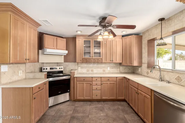 $499,000 | 2559 East Elmwood Street, Mesa, AZ 85213