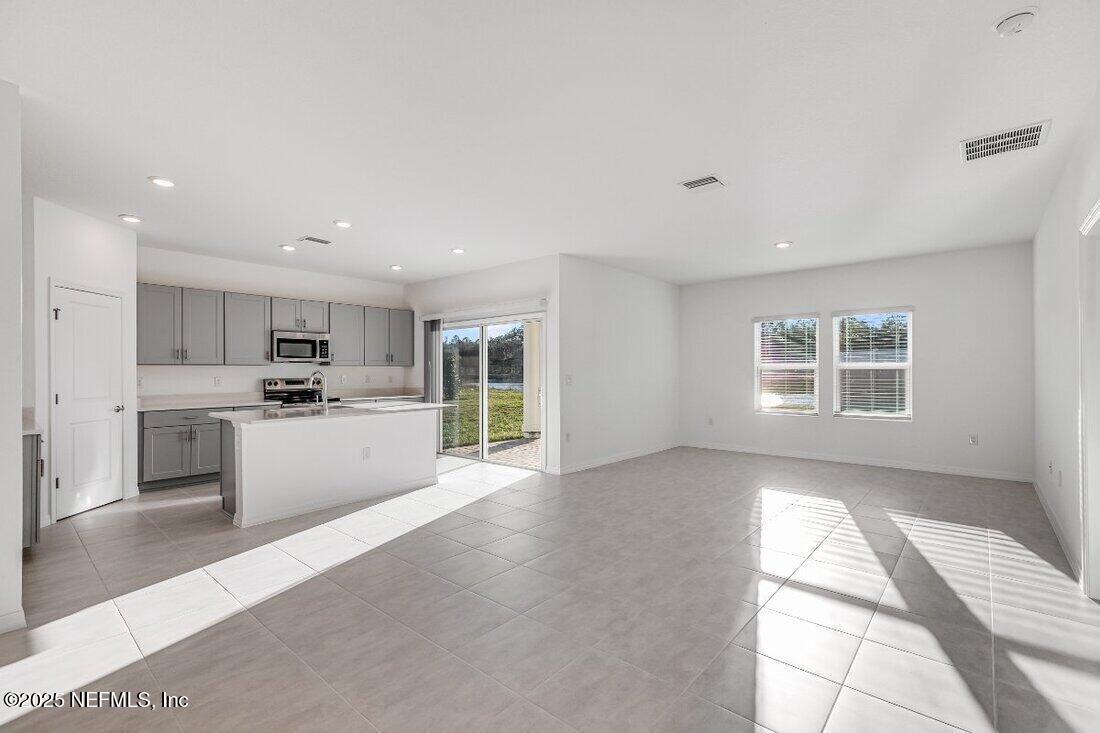 8525 Lilias Circle Jacksonville, FL 32219 - Photo 14 of 32 hj-fl-jacksonville-coopers-meadow-ficus-