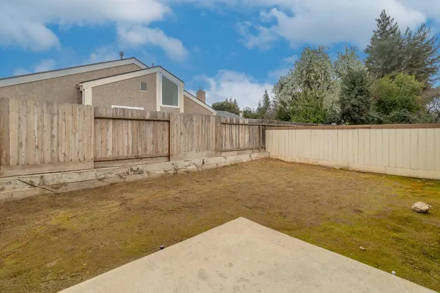 $389,950 | 2058 West Calimyrna Avenue, Unit 101, Fresno, CA 93711