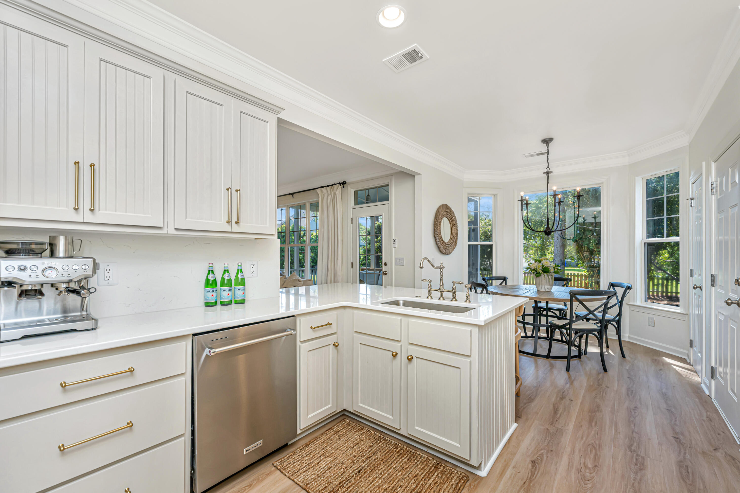 1627 Ellsworth Street Mount Pleasant, SC 29466 - Photo 4 of 34 kitchen