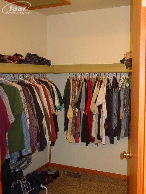 6287 Deland Road Flushing, MI 48433 - Photo 20 of 25 20394193-19.JPG