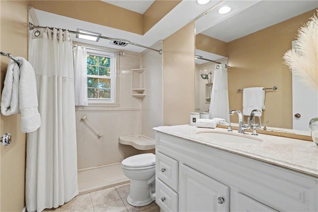 209 Cliff Road Baden, PA 15005 - Photo 13 of 35 Gallery Image 13