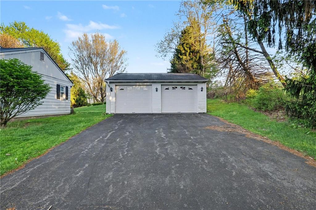 209 Cliff Road Baden, PA 15005 - Photo 29 of 35 Gallery Image 29