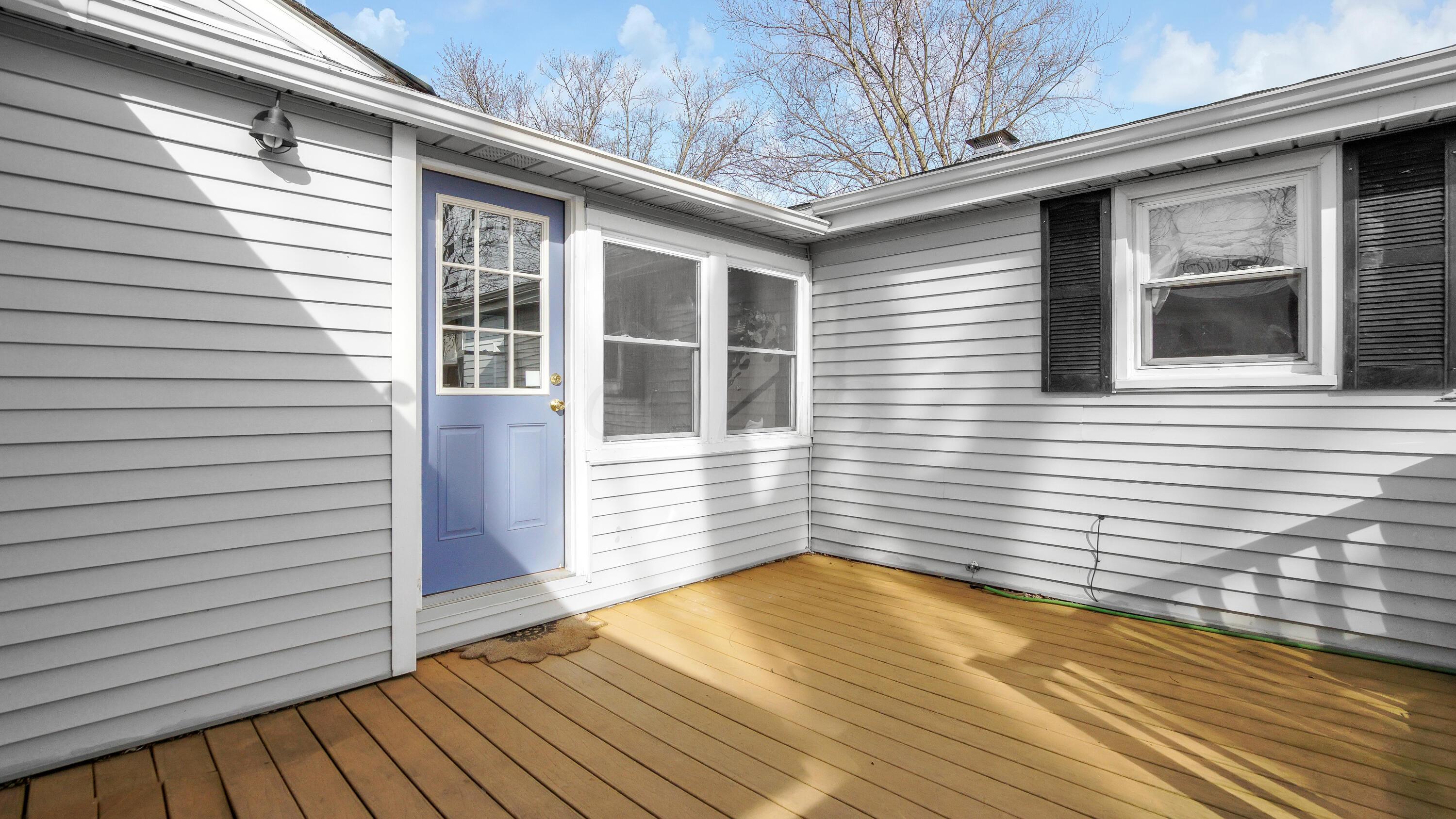 4251 Troy Road Delaware, OH 43015 - Photo 28 of 34 Deck