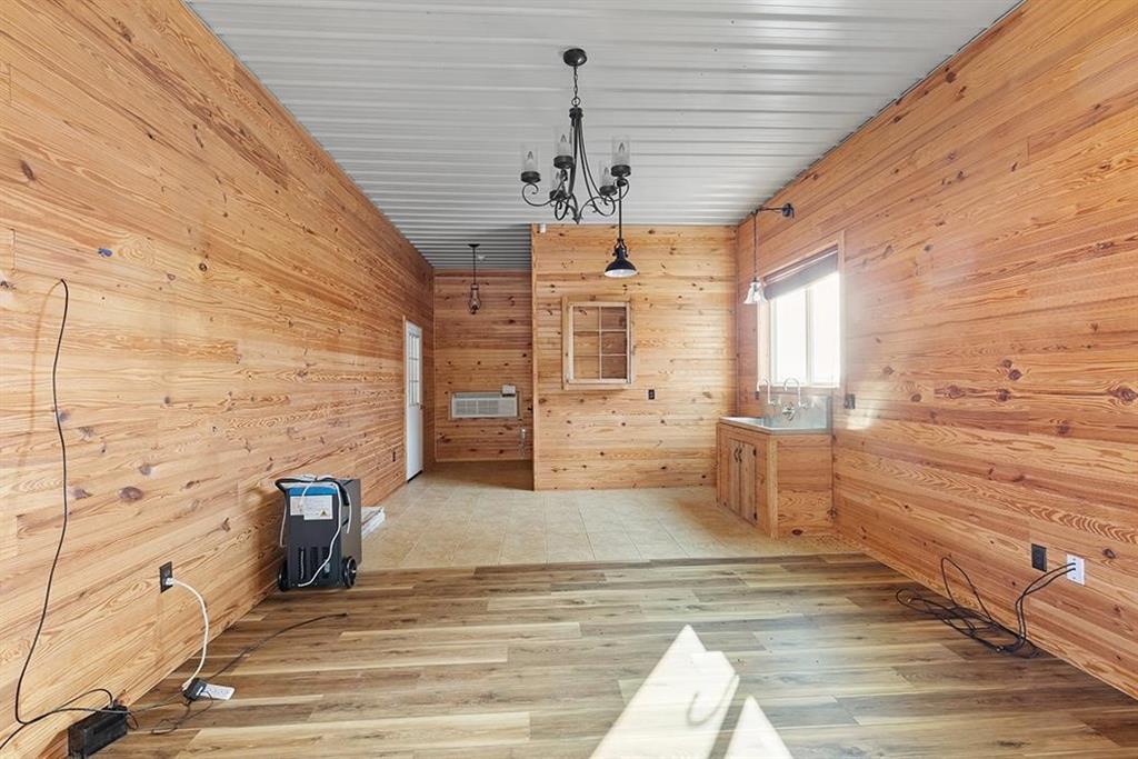 2555 22000th Road McCune, KS 66753 - Photo 37 of 68