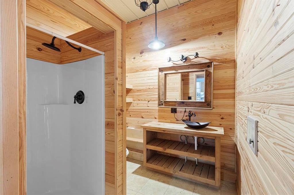 2555 22000th Road McCune, KS 66753 - Photo 38 of 68