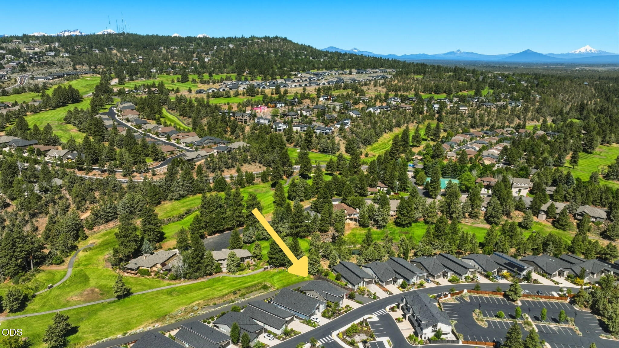 2627 Northwest Rippling River Court Bend, OR 97703 - Photo 3 of 48
