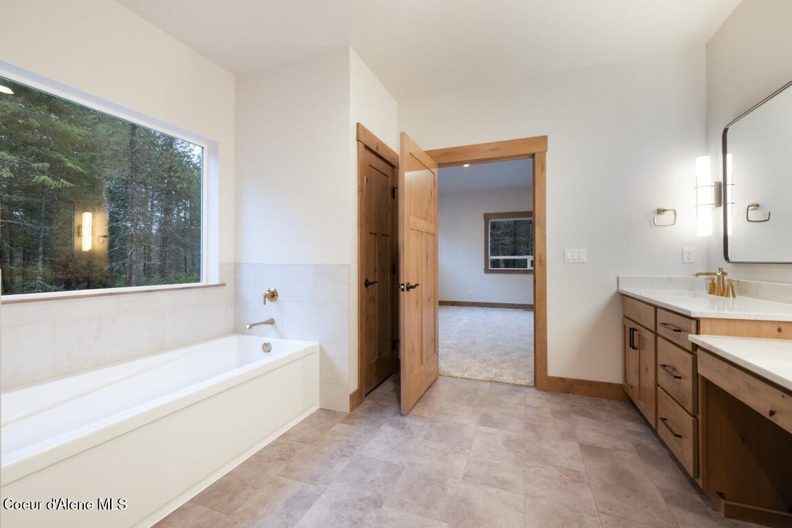 L5 West Gemini Lane Rathdrum, ID 83858 - Photo 23 of 58 Photo of Similar Home