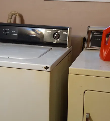 $1,600 | 30 Pine Street, Unit DOWN, Seabrook, NH 03874