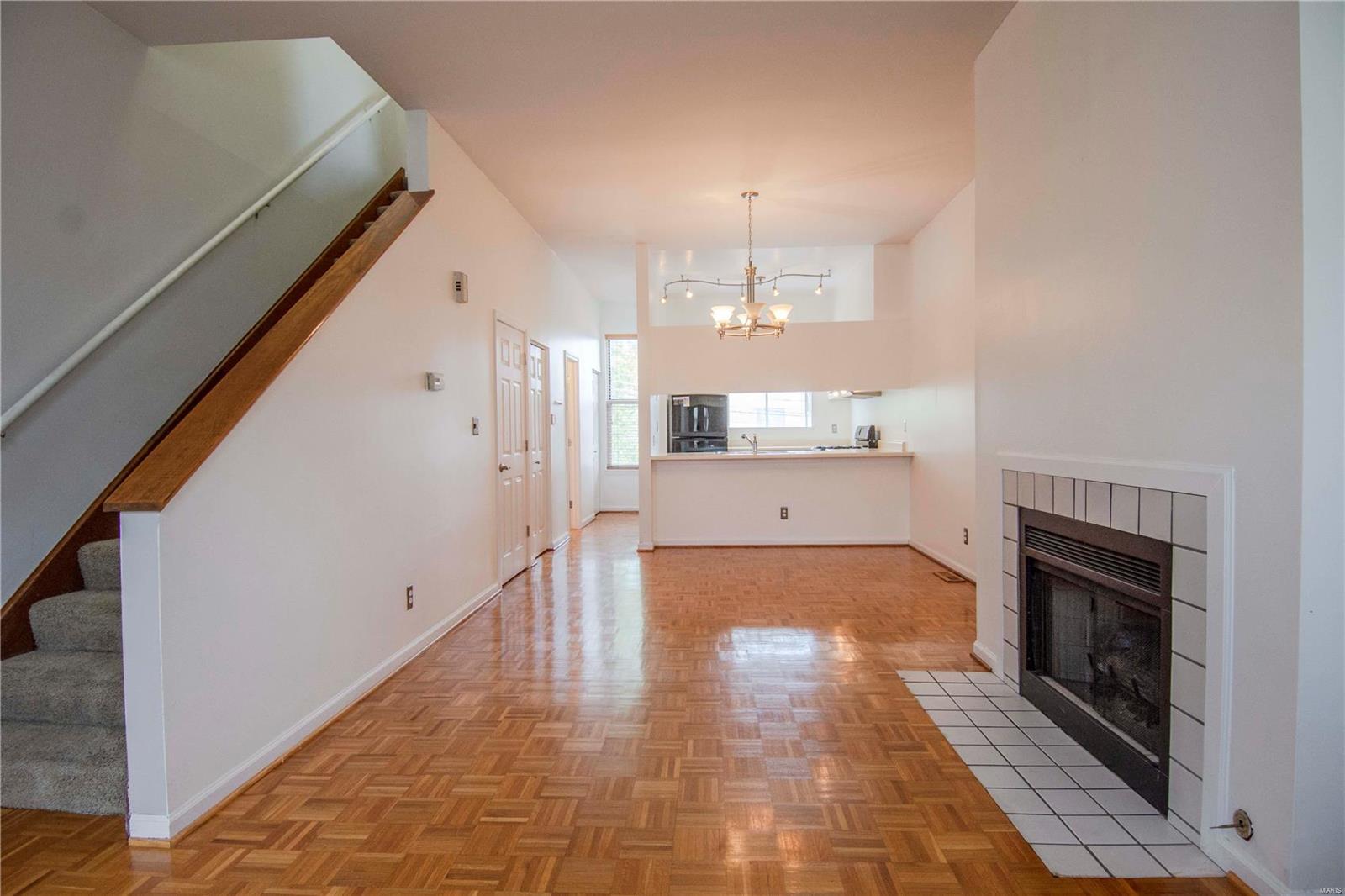 2315 Rutger Street, Unit E St. Louis, MO 63104 - Photo 4 of 28