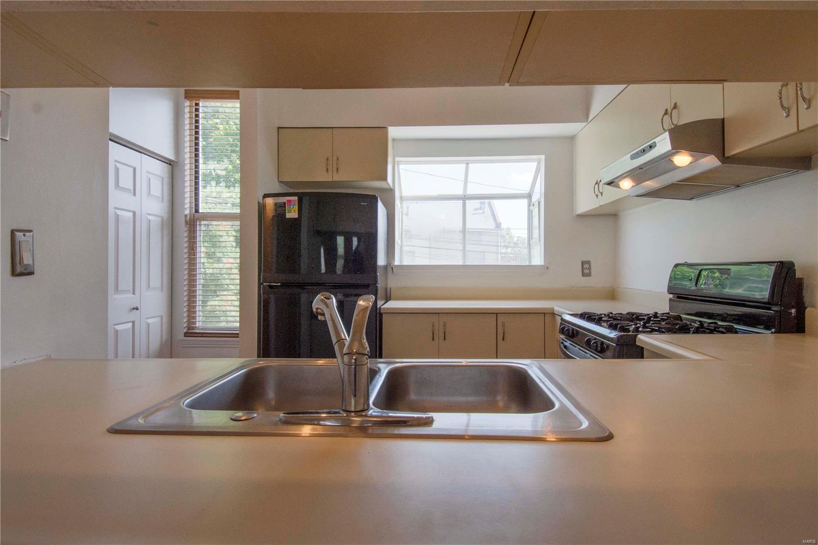 2315 Rutger Street, Unit E St. Louis, MO 63104 - Photo 8 of 28