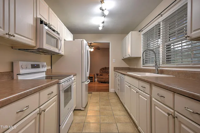 $295,000 | 312 Merman Road, Kingsport, TN 37663