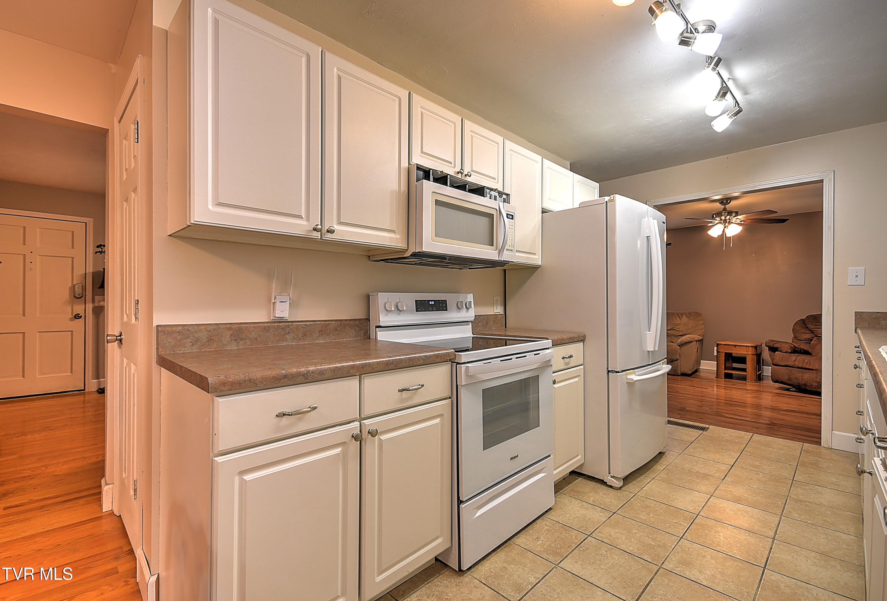 312 Merman Road Kingsport, TN 37663 - Photo 13 of 47 312 Merman ES-13