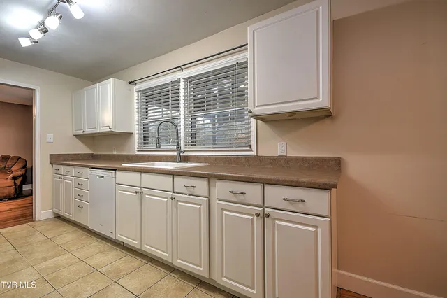 $295,000 | 312 Merman Road, Kingsport, TN 37663