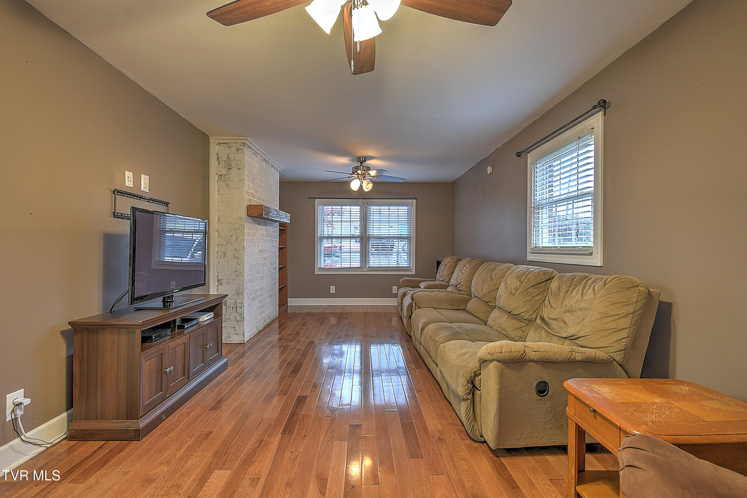 312 Merman Road Kingsport, TN 37663 - Photo 17 of 47 312 Merman ES-17