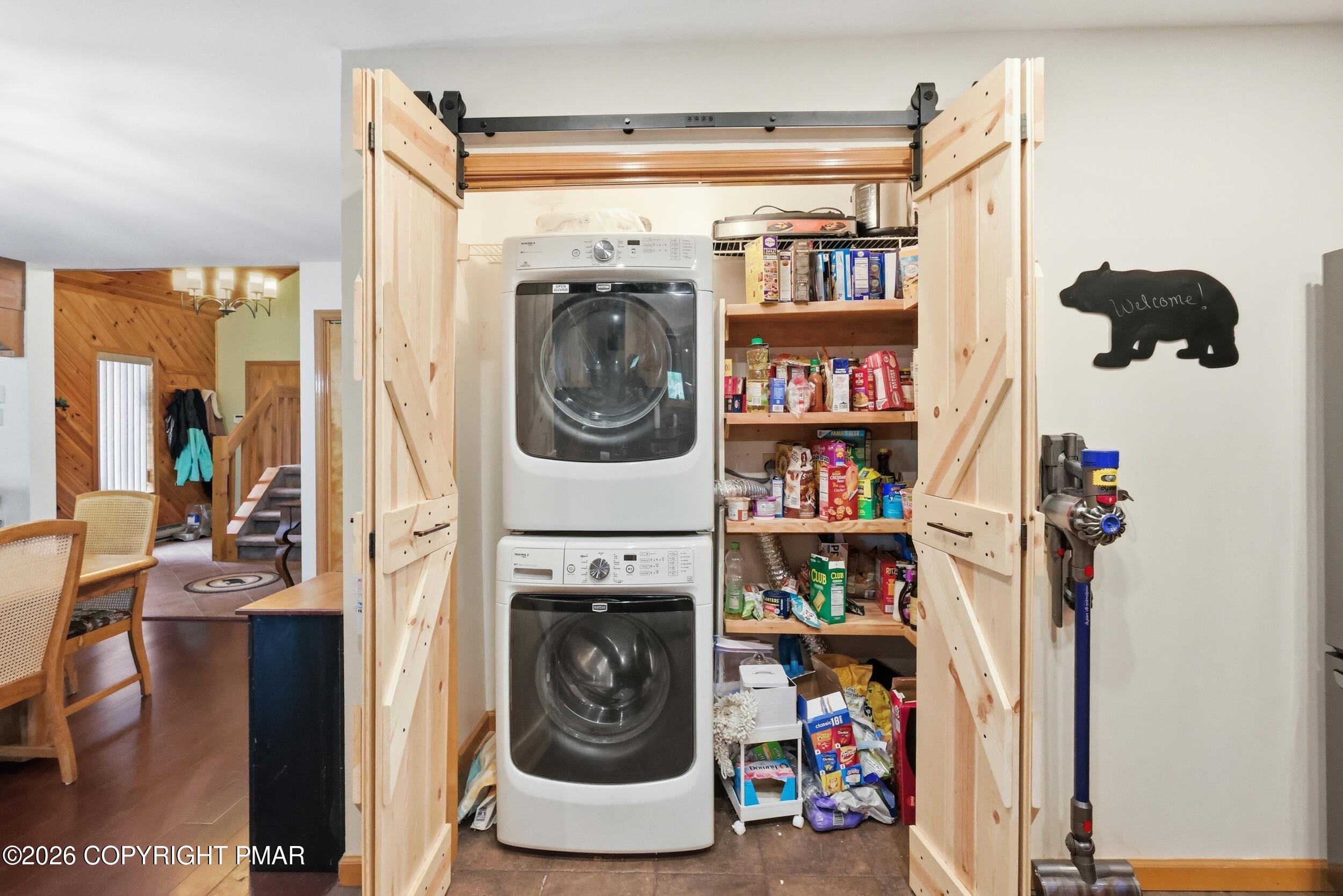 282 Blue Ridge Drive Canadensis, PA 18325 - Photo 20 of 59 Laundry/Kitchen