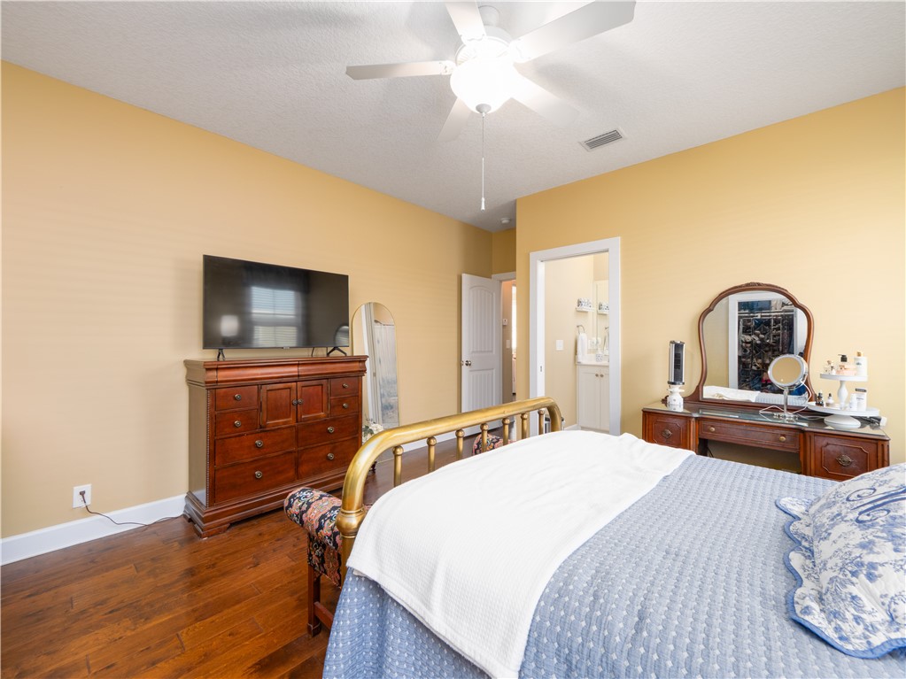 452 Adams Street Darien, GA 31305 - Photo 12 of 24 Master Bedroom