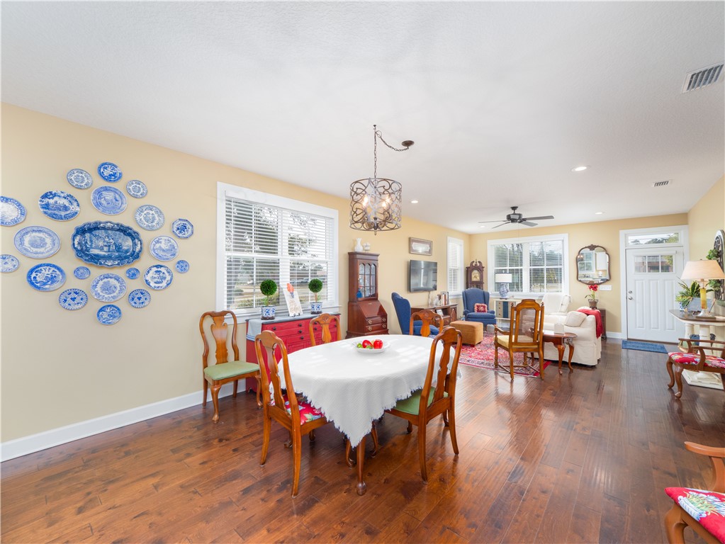 452 Adams Street Darien, GA 31305 - Photo 8 of 24