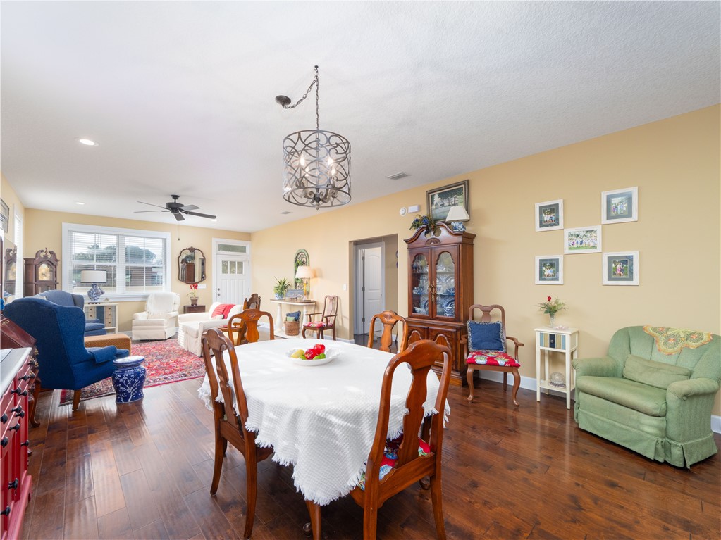 452 Adams Street Darien, GA 31305 - Photo 9 of 24