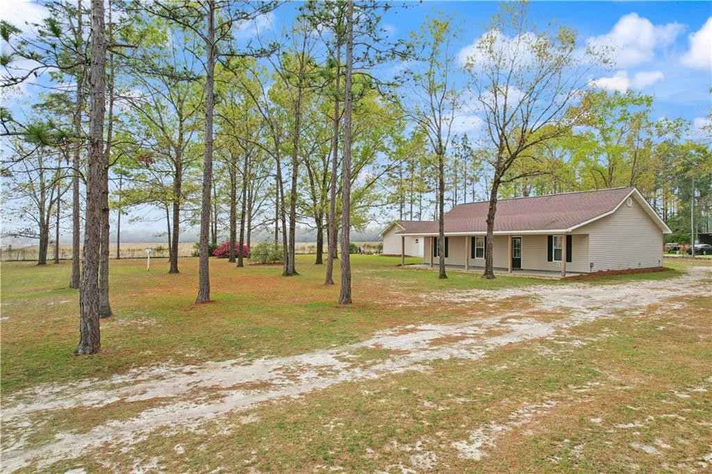 46 Christopher Circle Nahunta, GA 31553 - Photo 1 of 23