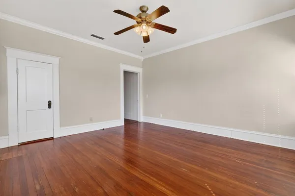$2,349 | 212 North Grand Avenue, Waxahachie, TX 75165