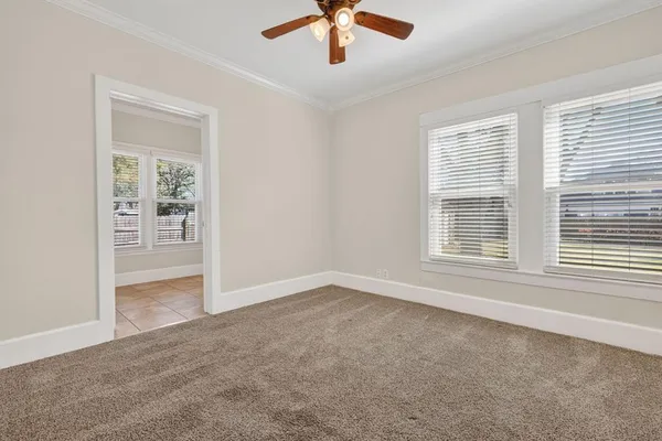 $2,349 | 212 North Grand Avenue, Waxahachie, TX 75165