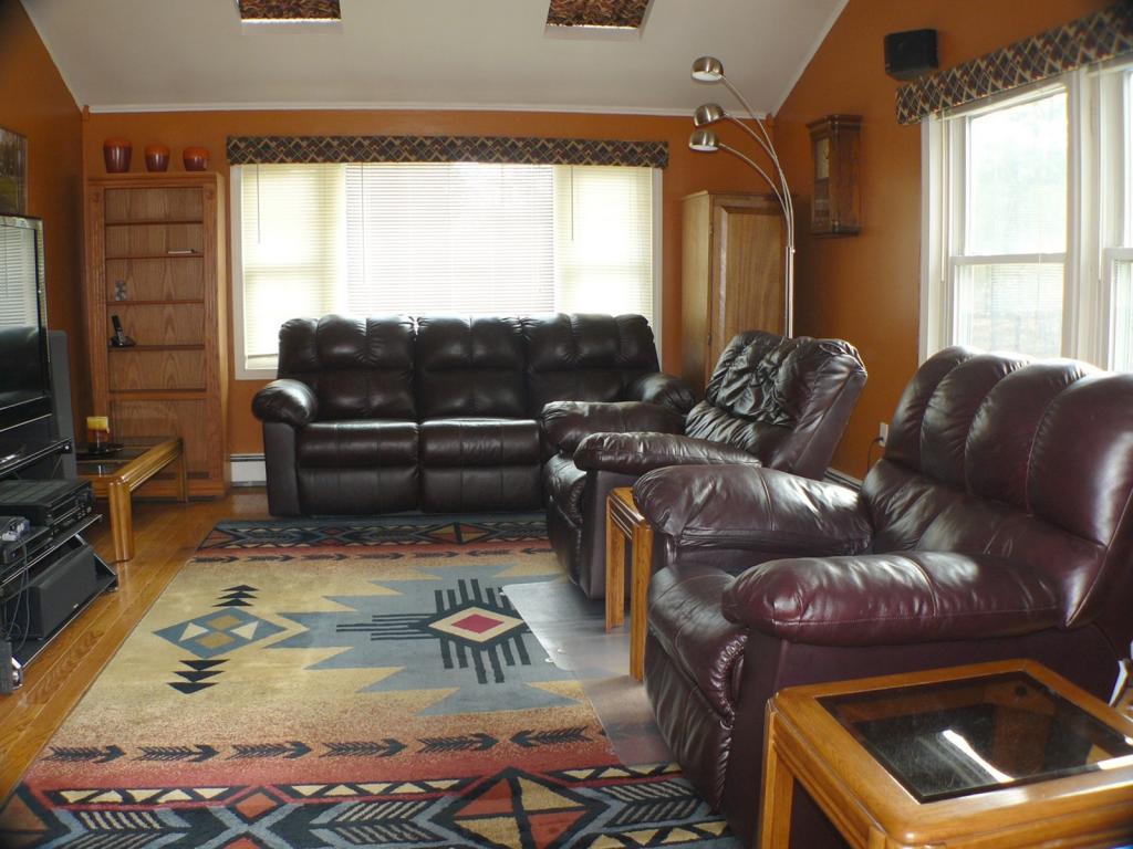 9 Towle Road Kingston, NH 03848 - Photo 3 of 18