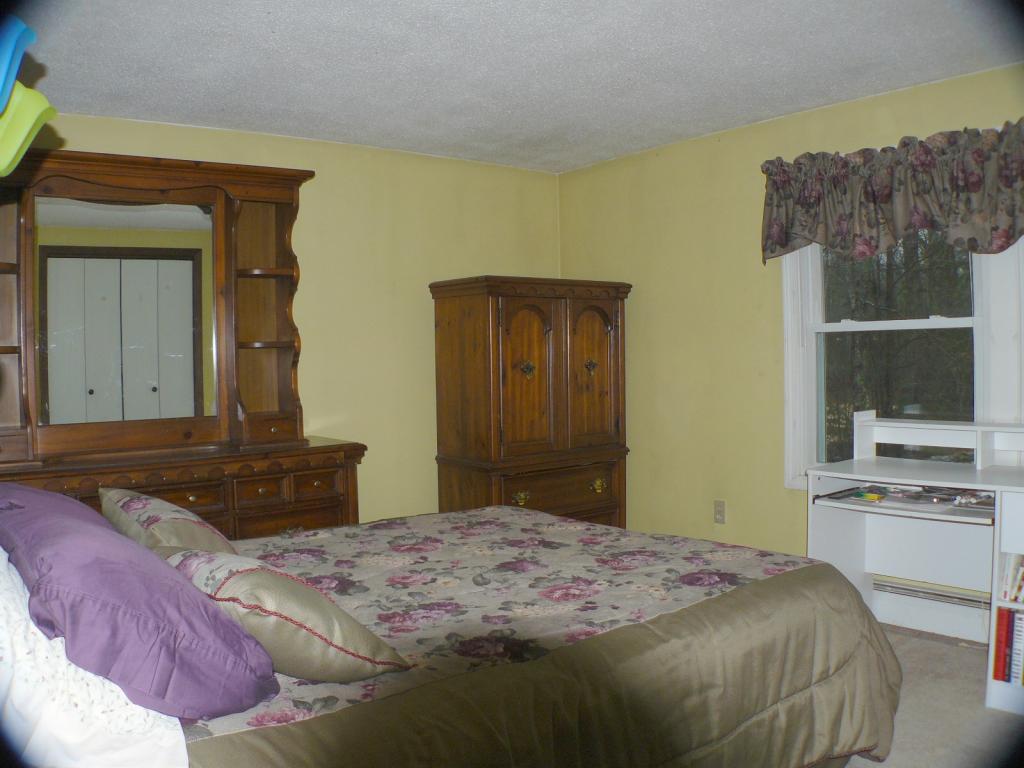 9 Towle Road Kingston, NH 03848 - Photo 6 of 18