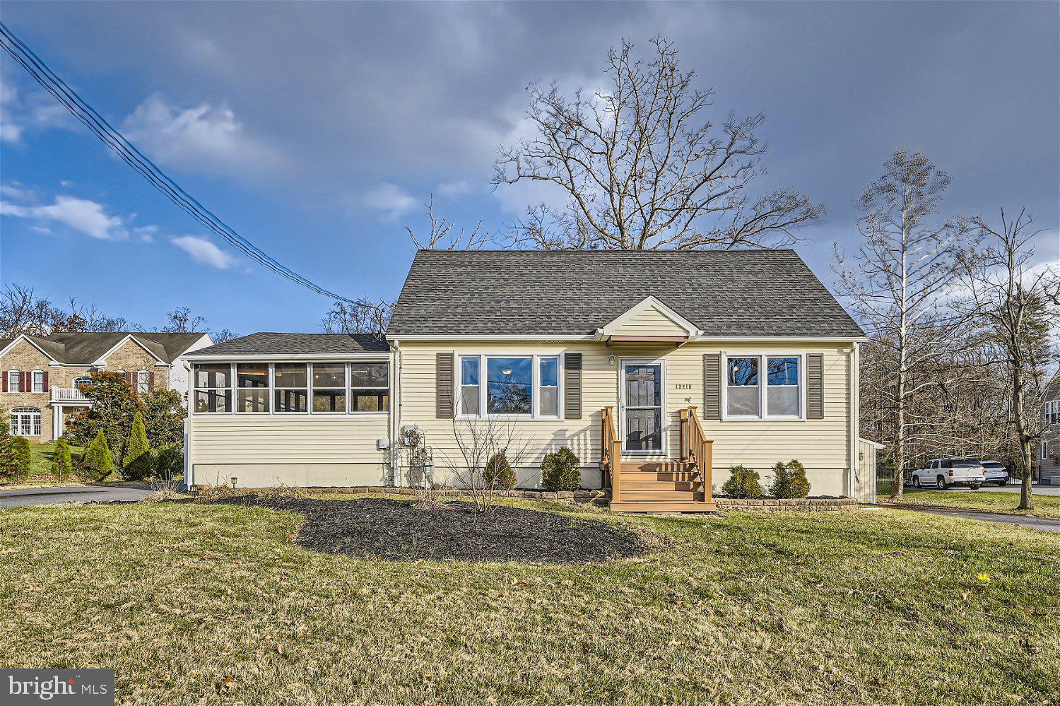 10517 Vincent Road White Marsh, MD 21162 - Photo 1 of 27 FRONT OF HOUSE