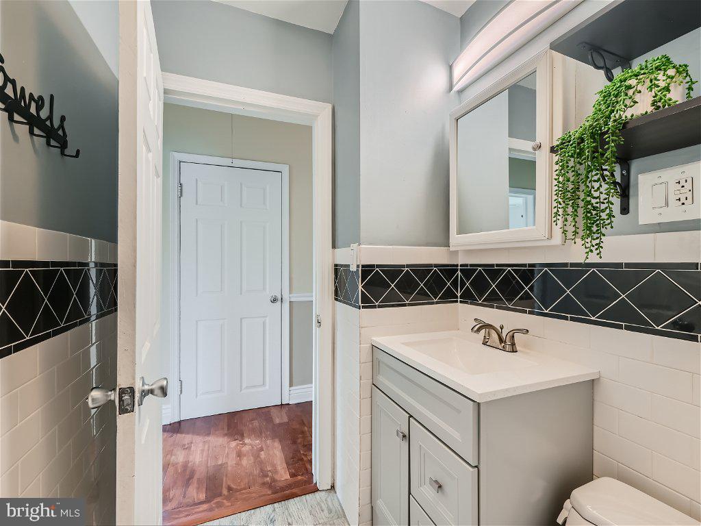 10517 Vincent Road White Marsh, MD 21162 - Photo 16 of 27 BATHROOM-MAIN LEVEL