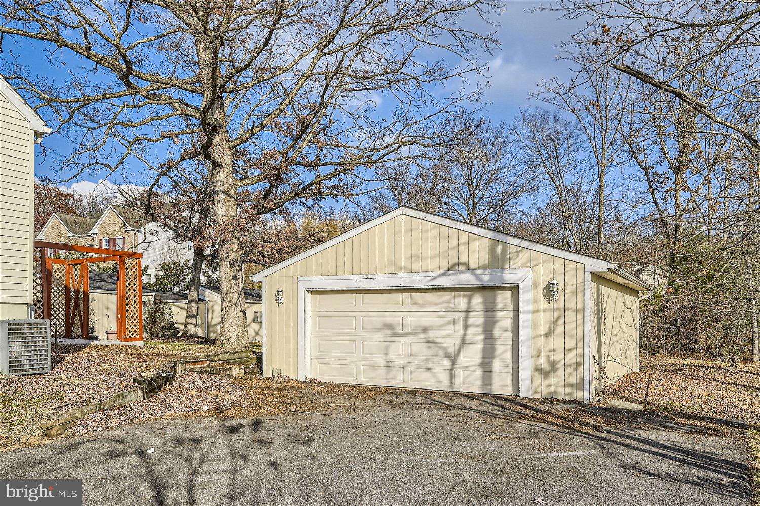 10517 Vincent Road White Marsh, MD 21162 - Photo 27 of 27 OVERSIZED GARAGE