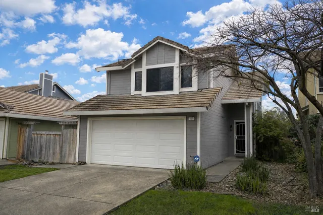 $560,000 | 107 Freedom Court, Vacaville, CA 95687