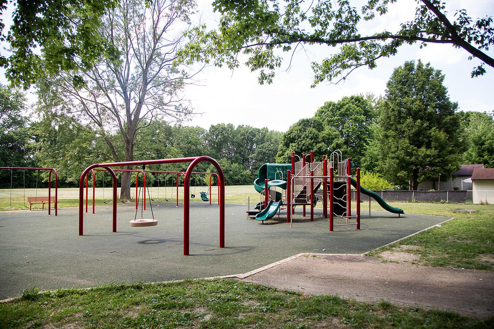 2580 Weyburn Road Columbus, OH 43232 - Photo 29 of 35 Walk and Play