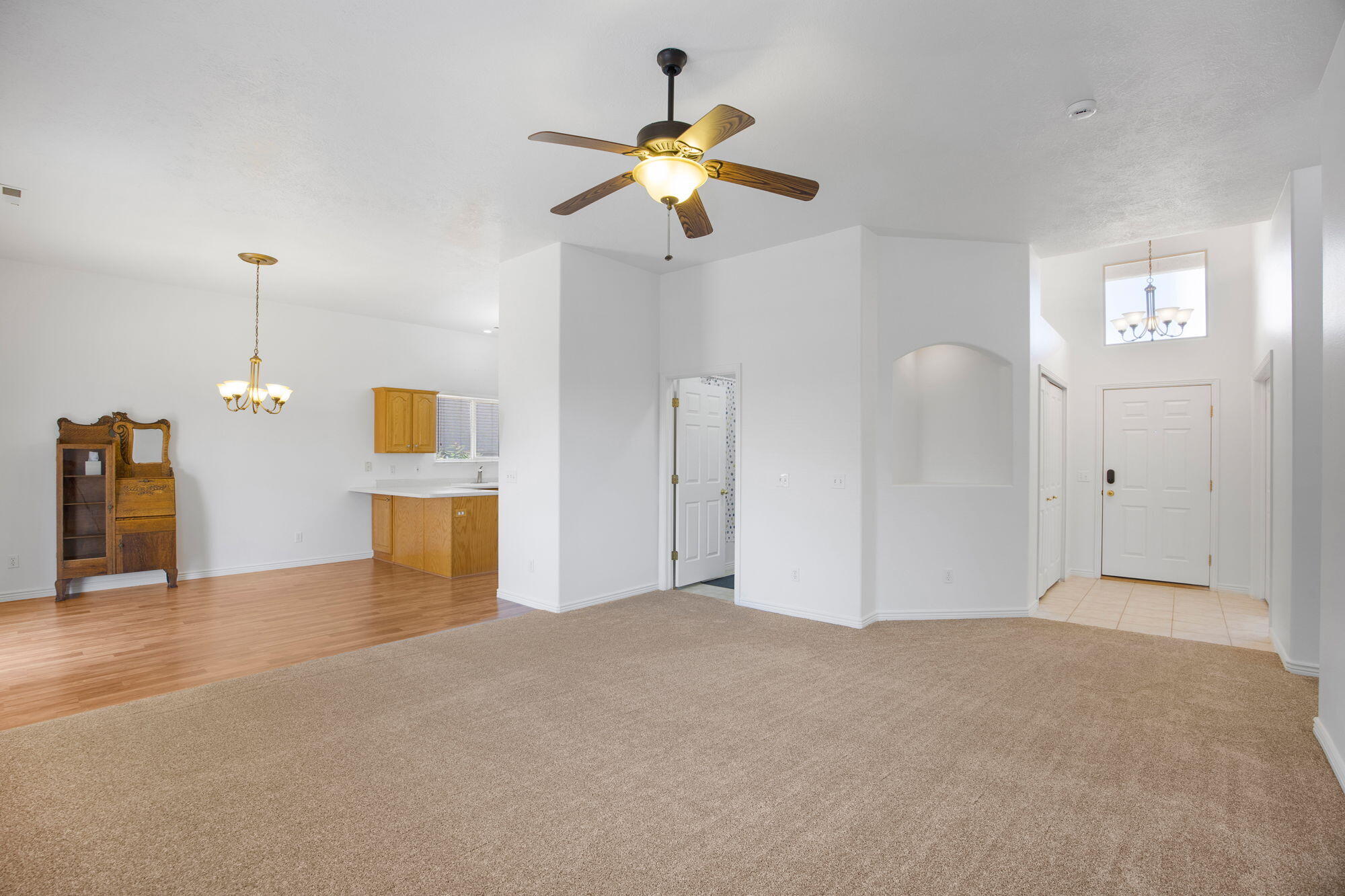 2412 East 50 S Street St. George, UT 84790 - Photo 2 of 38 29-web-or-mls-UH2A6479