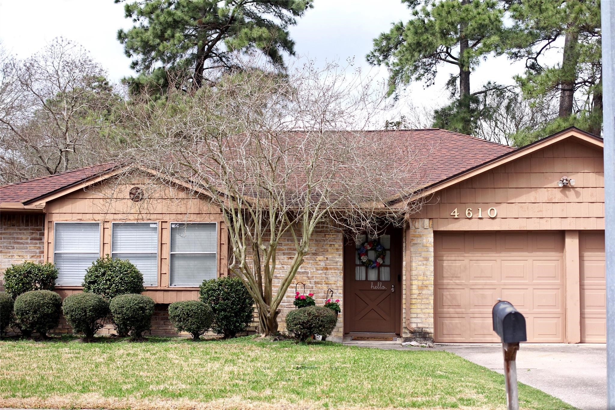 4610 Rivertree Lane Spring, TX 77388 - Photo 2 of 13 Gallery Image 2