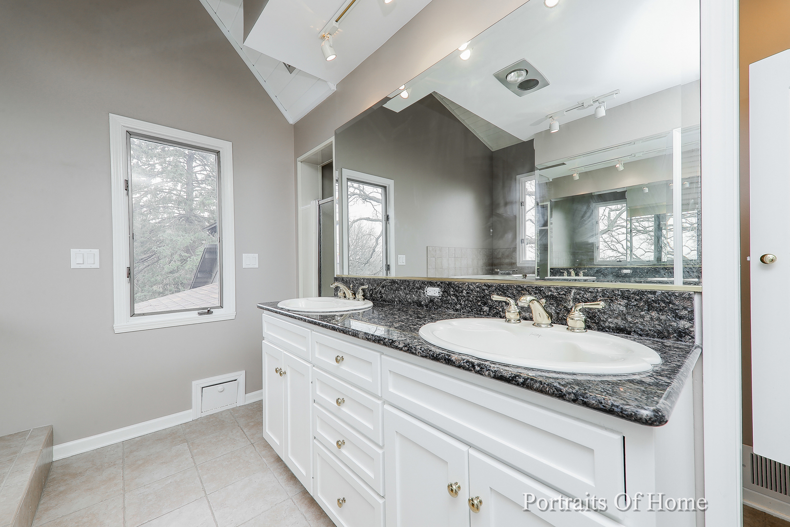 41W255 Empire Road St. Charles, IL 60175 - Photo 22 of 53