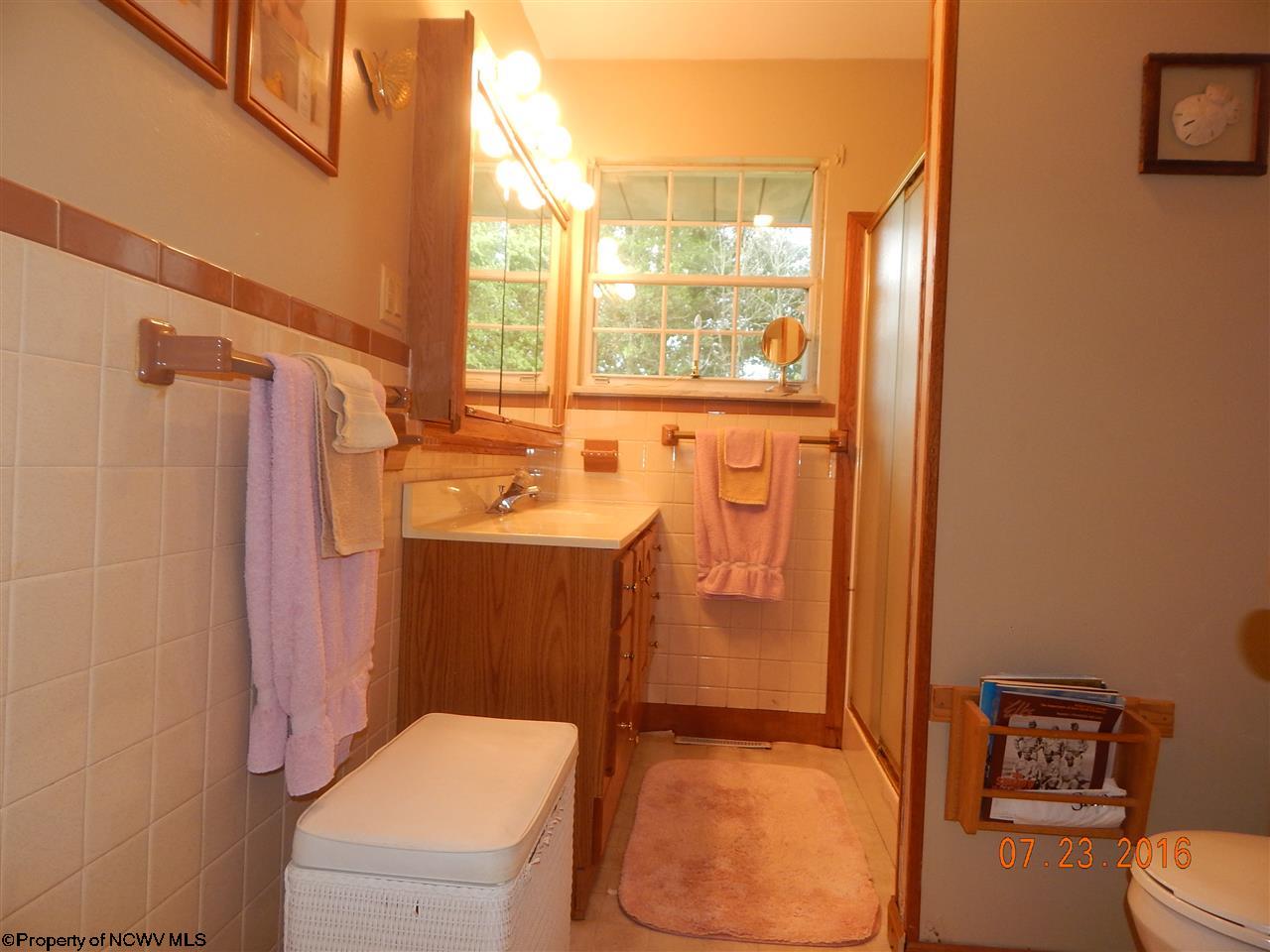 2224 Pleasant Valley Road Fairmont, WV 26554 - Photo 10 of 18 Gallery Image 10