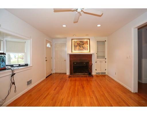 11 Harriman Road Hudson, MA 01749 - Photo 6 of 17 Gallery Image 6