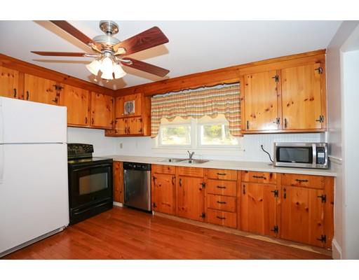 11 Harriman Road Hudson, MA 01749 - Photo 9 of 17 Gallery Image 9