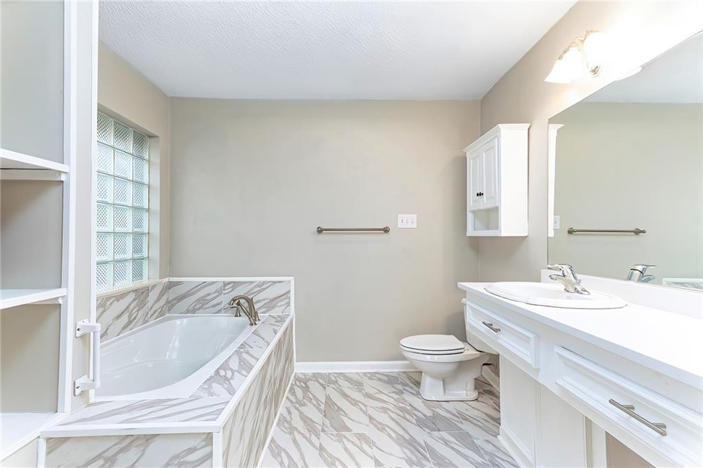 214 Moonraker Drive Slidell, LA 70458 - Photo 16 of 38