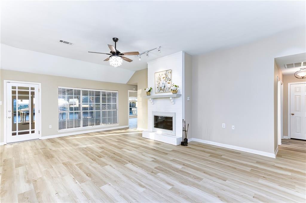 214 Moonraker Drive Slidell, LA 70458 - Photo 5 of 38