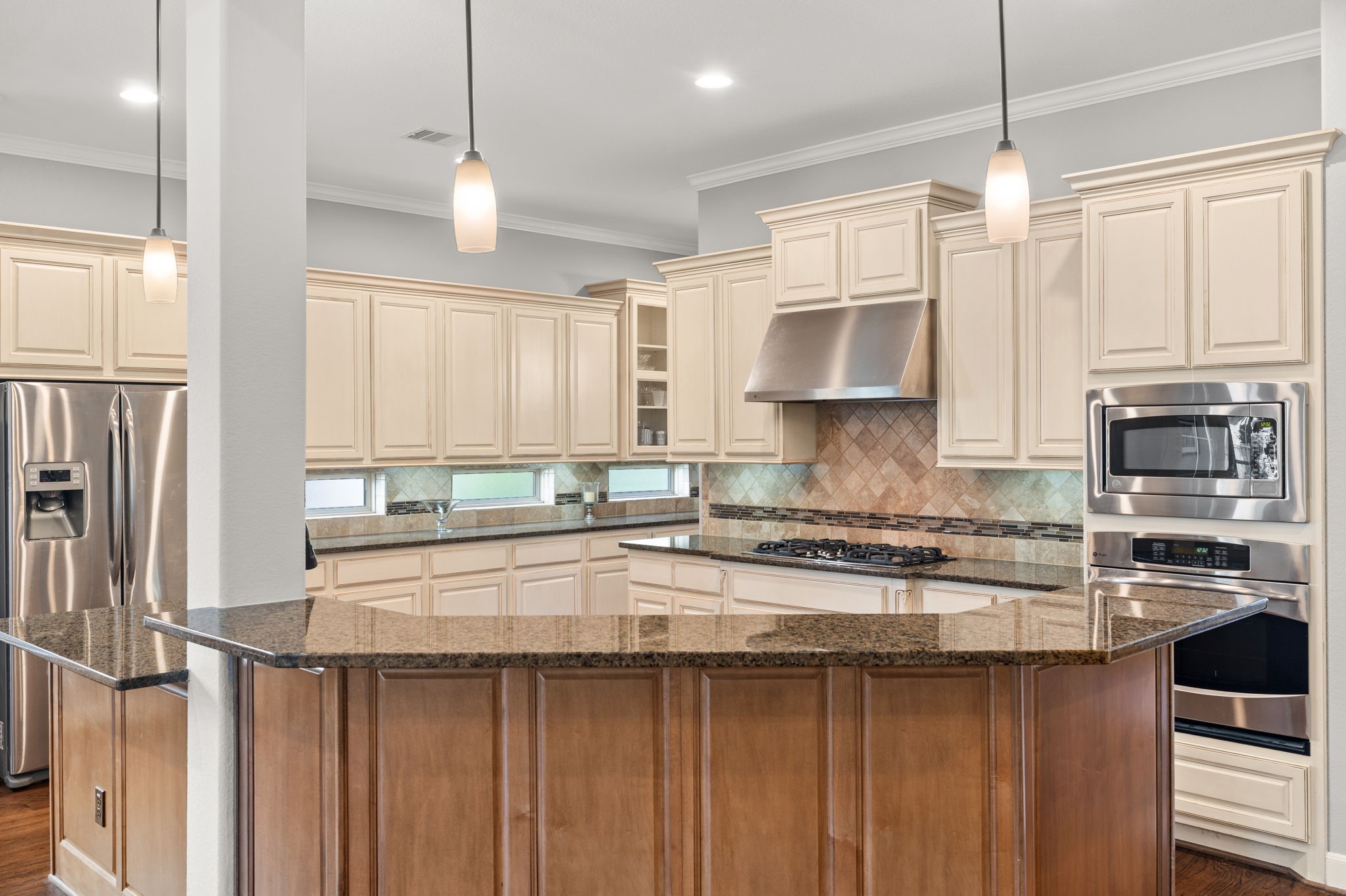 11 Canoe Bend Drive Spring, TX 77389 - Photo 7 of 24