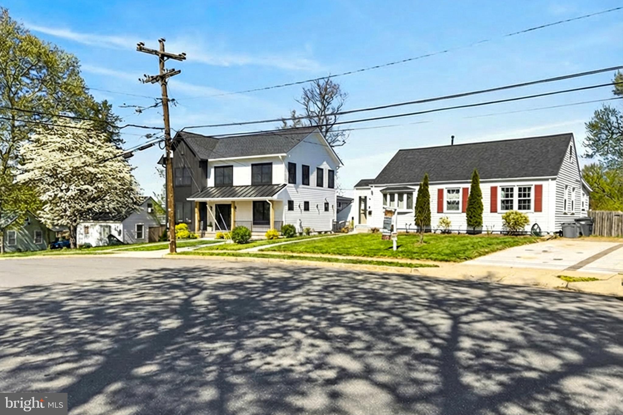 3121 Westley Road Falls Church, VA 22042 - Photo 4 of 48 And ample street parking.