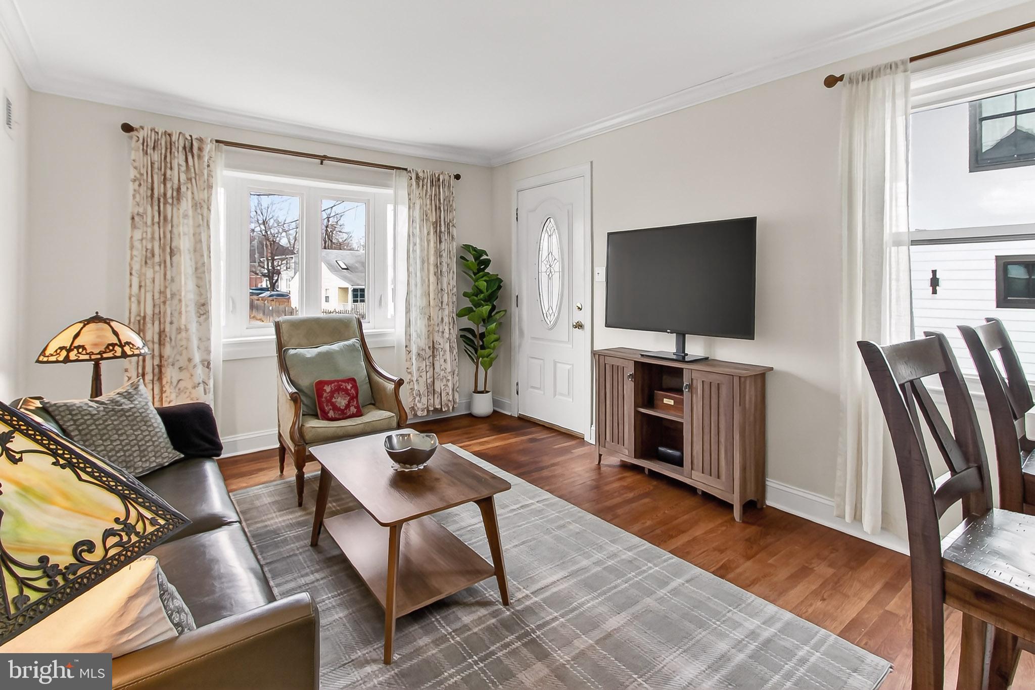 3121 Westley Road Falls Church, VA 22042 - Photo 10 of 48 Lots of natural light